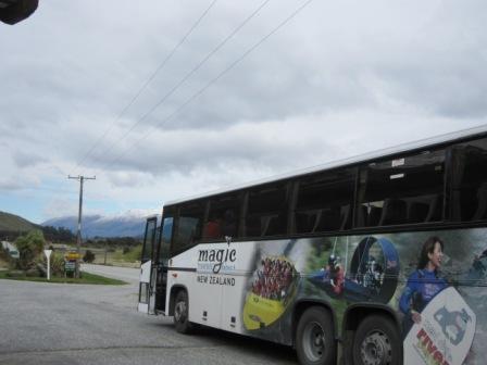 Magic Busで世界中の若者と旅行